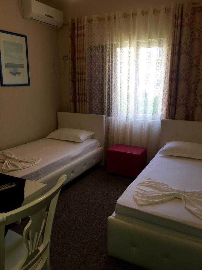 British Hotel Химара Экстерьер фото